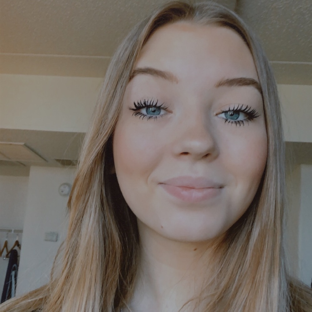 Meet your Posher, Emma